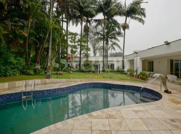 Casa para locação no Jardim dos Estados. 4 suítes, 4 vagas