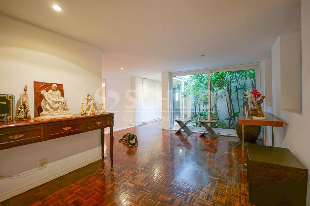 Casa para locação no Jardim dos Estados. 4 suítes, 4 vagas