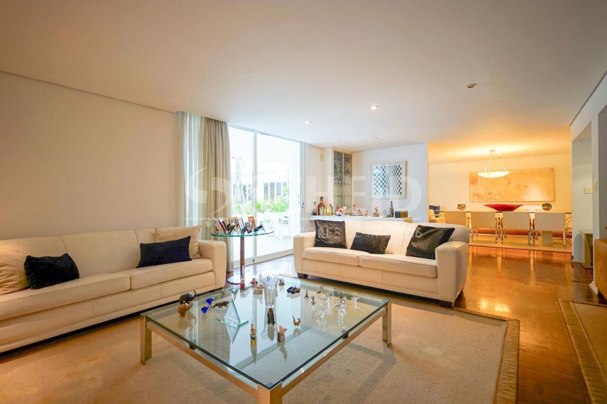 Casa para locação no Jardim dos Estados. 4 suítes, 4 vagas