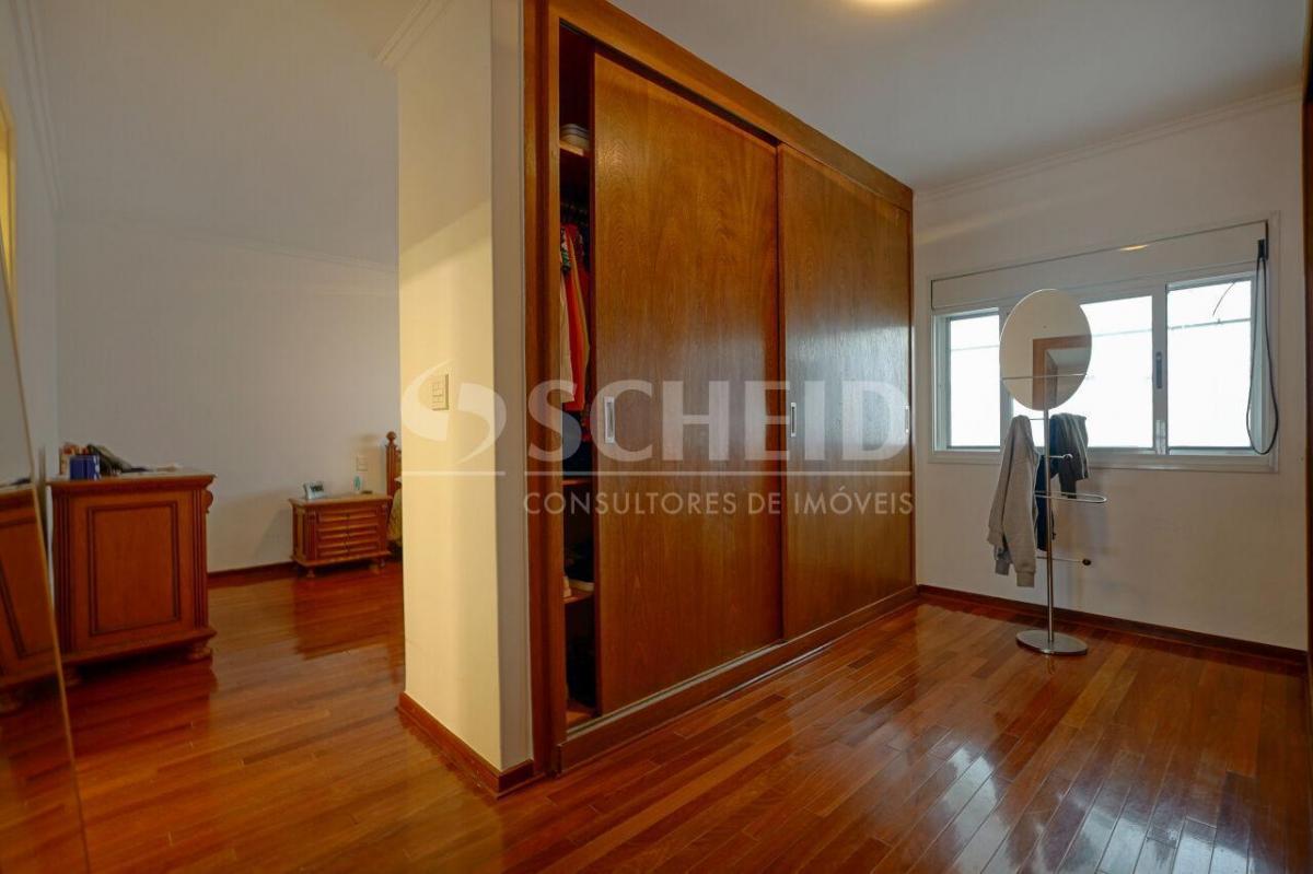 Casa para locação no Jardim dos Estados. 4 suítes, 4 vagas