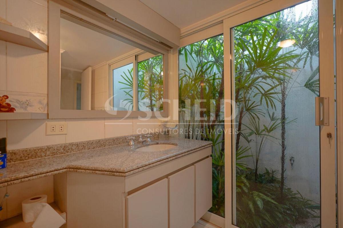 Casa para locação no Jardim dos Estados. 4 suítes, 4 vagas