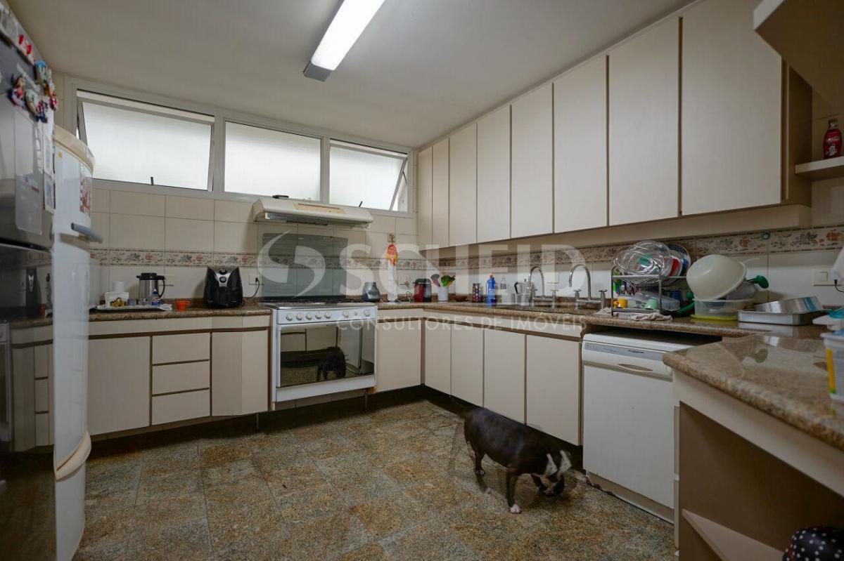 Casa para locação no Jardim dos Estados. 4 suítes, 4 vagas