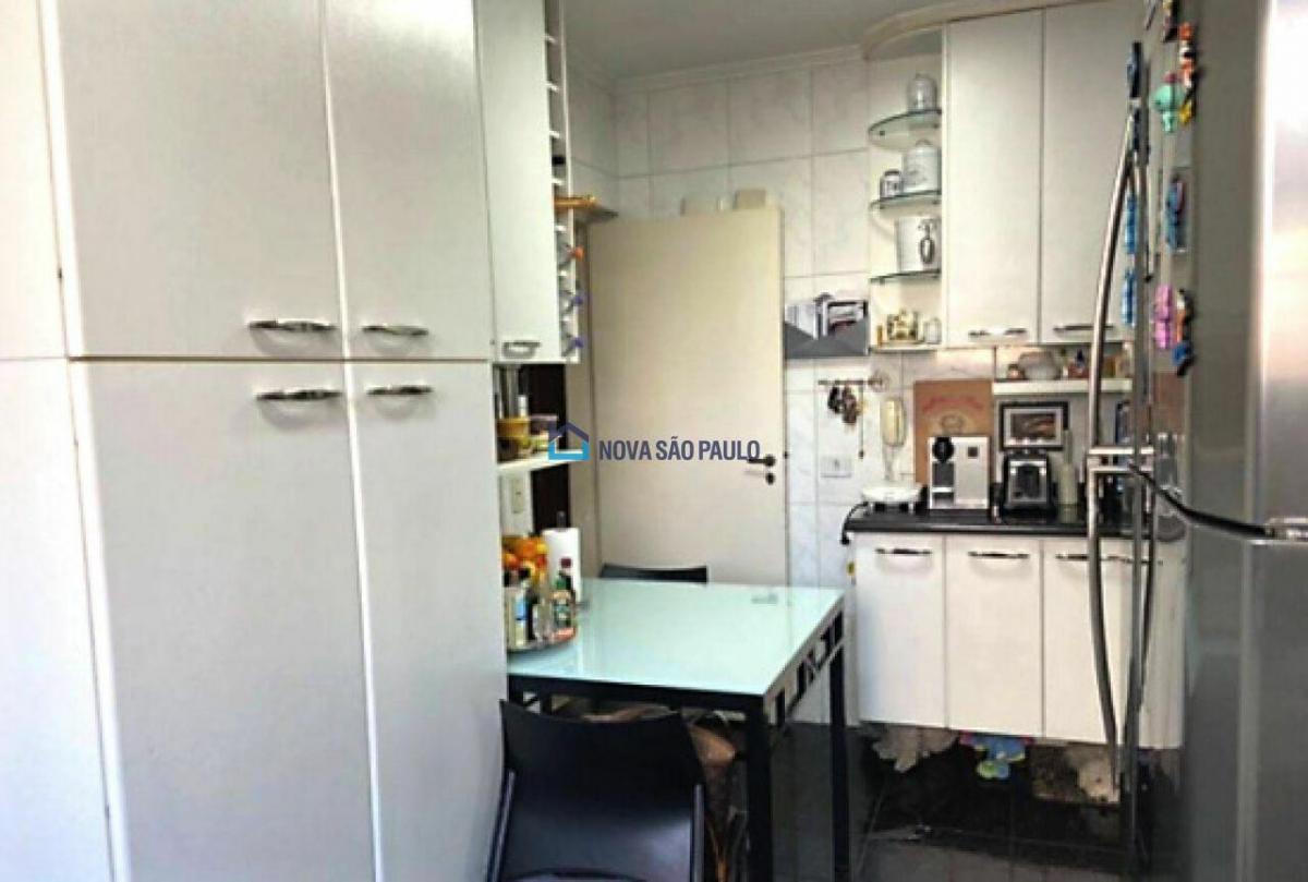 Venda. Moema Pássaros. Apartamento 117M². 3 quartos. 2 Vagas.