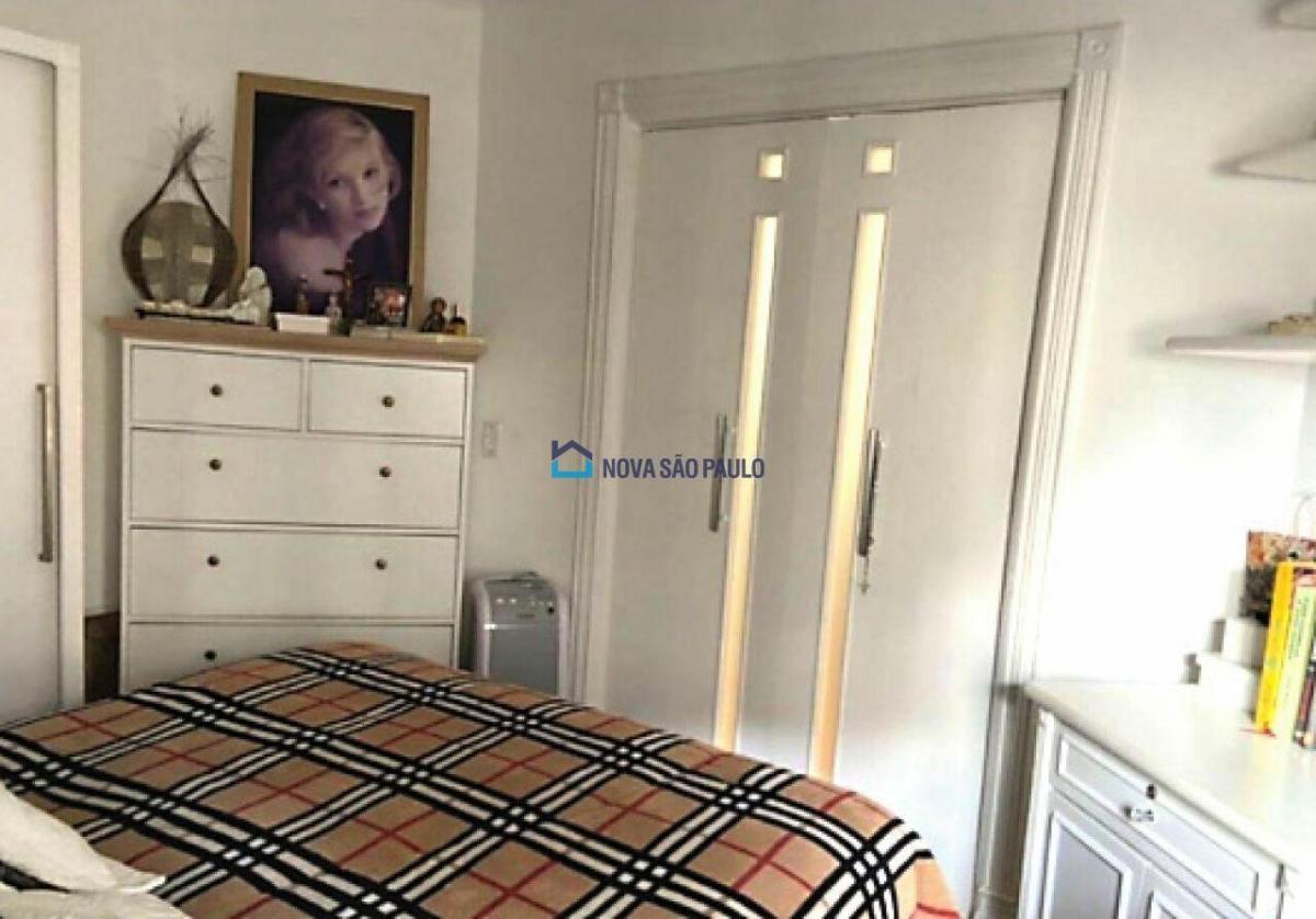 Venda. Moema Pássaros. Apartamento 117M². 3 quartos. 2 Vagas.