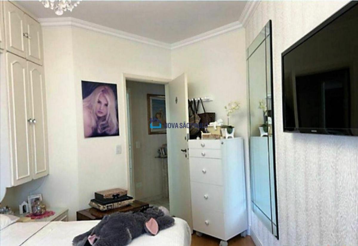 Venda. Moema Pássaros. Apartamento 117M². 3 quartos. 2 Vagas.