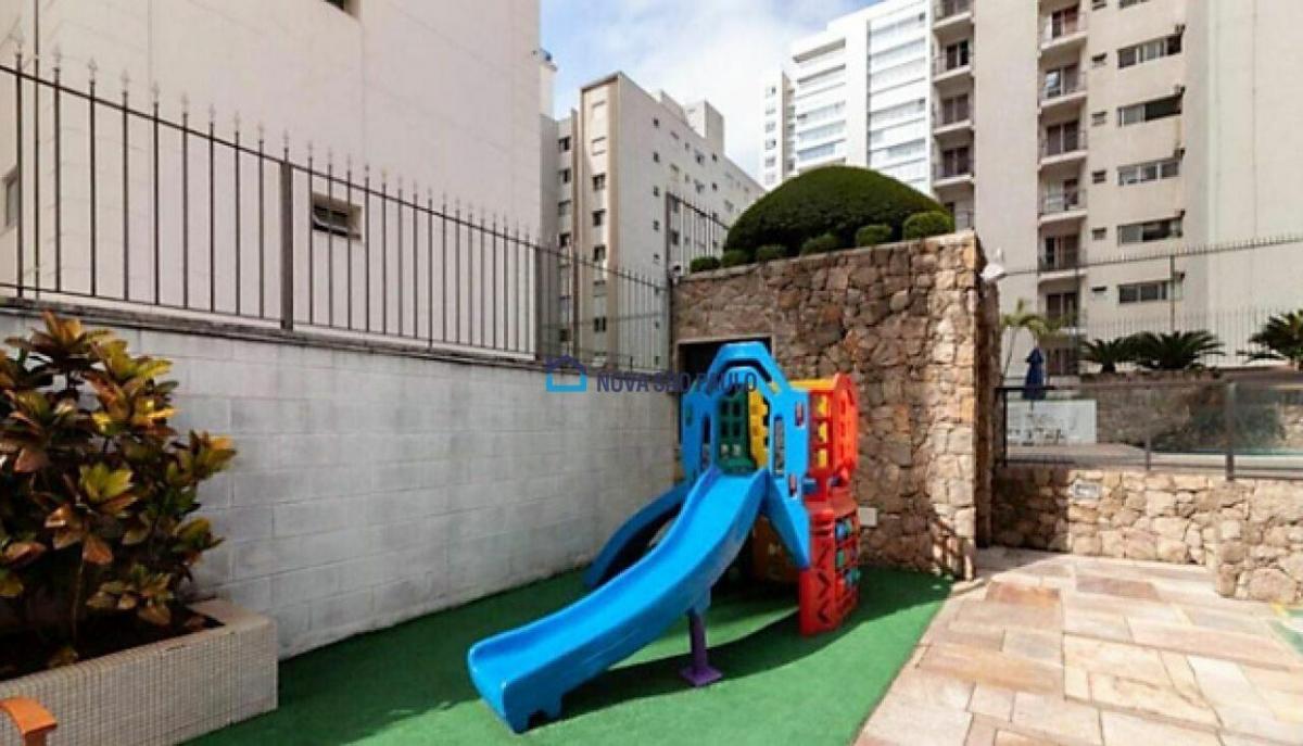 Venda. Moema Pássaros. Apartamento 117M². 3 quartos. 2 Vagas.