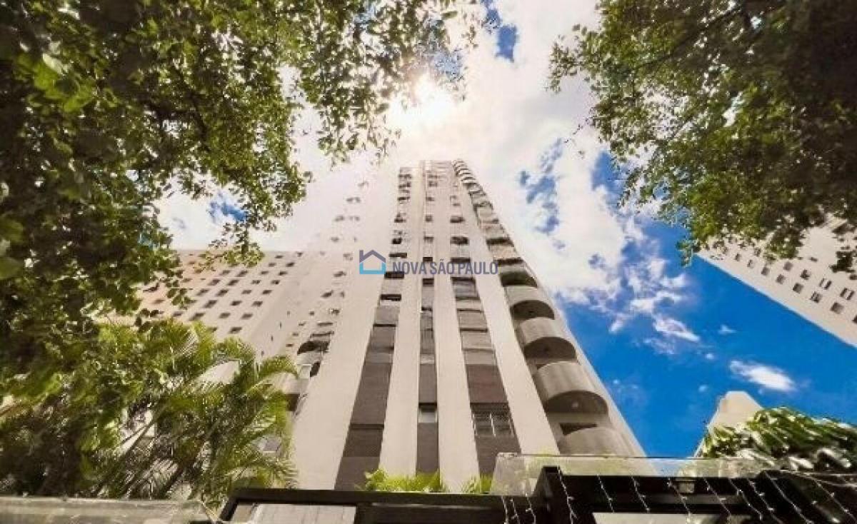 Venda. Moema Pássaros. Apartamento 117M². 3 quartos. 2 Vagas.