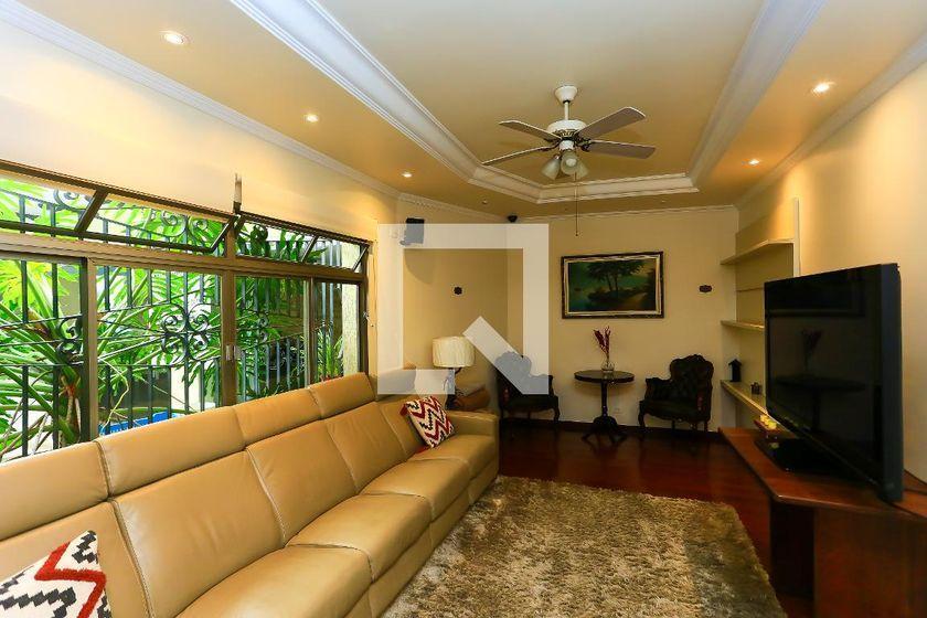 Casa à Venda – Jardim Guedala, 5 Quartos, 450 m² – São Paulo