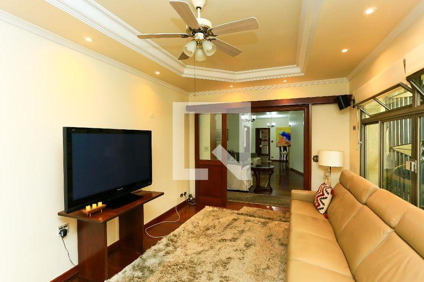 Casa à Venda – Jardim Guedala, 5 Quartos, 450 m² – São Paulo