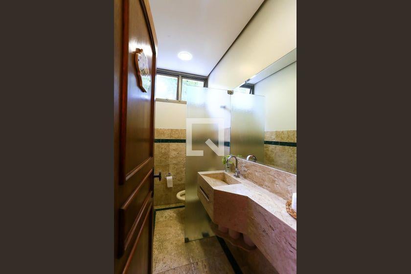 Casa à Venda – Jardim Guedala, 5 Quartos, 450 m² – São Paulo