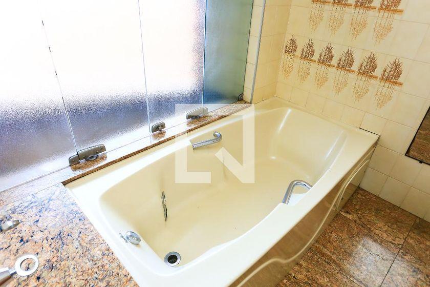 Casa à Venda – Jardim Guedala, 5 Quartos, 450 m² – São Paulo
