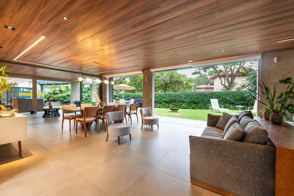 Casa para venda em Pinheiros com 5 quartos, sendo 5 suítes , 377m²