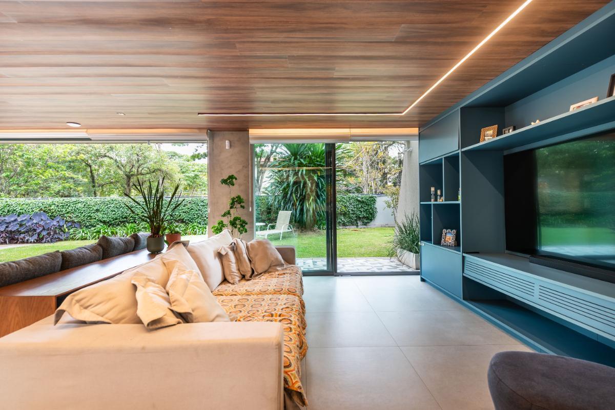 Casa para venda em Pinheiros com 5 quartos, sendo 5 suítes , 377m²