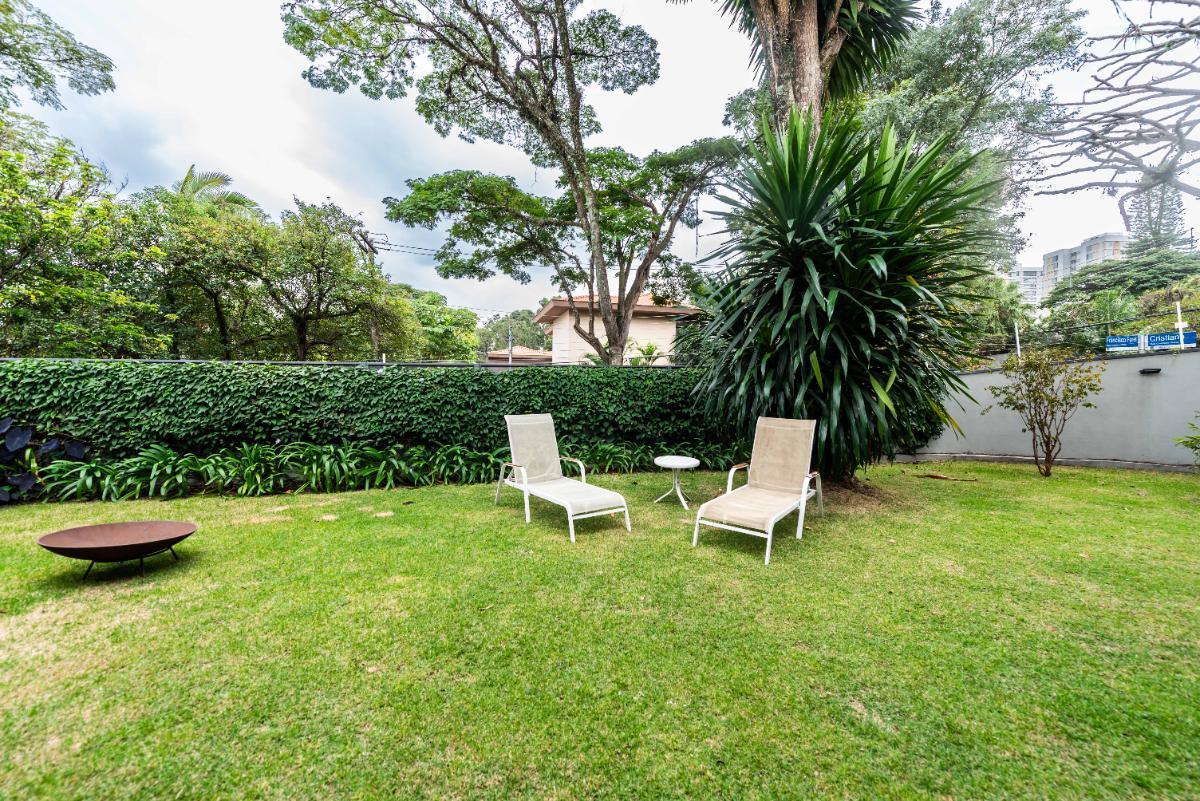Casa para venda em Pinheiros com 5 quartos, sendo 5 suítes , 377m²