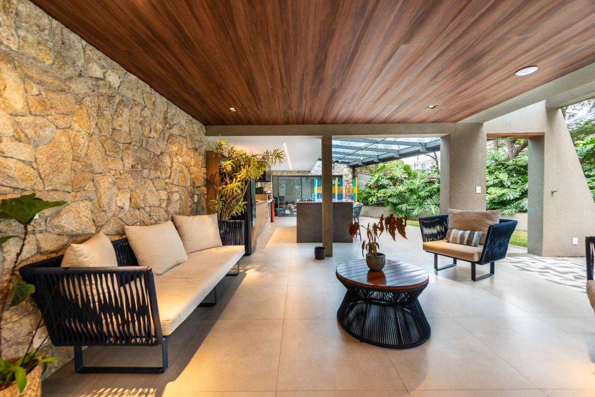 Casa para venda em Pinheiros com 5 quartos, sendo 5 suítes , 377m²