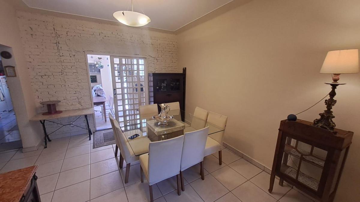 Casa de Vila em bairro nobre, 205m², 4 suítes Perdizes – São Paulo – SP.