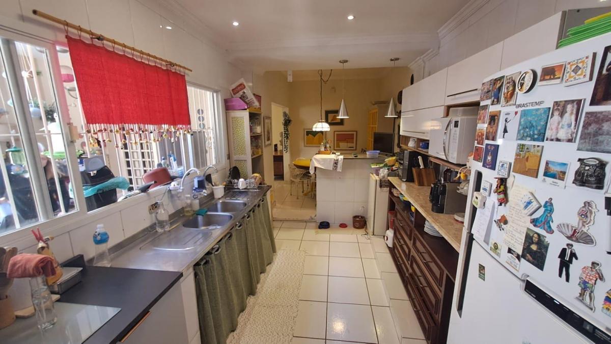 Casa de Vila em bairro nobre, 205m², 4 suítes Perdizes – São Paulo – SP.