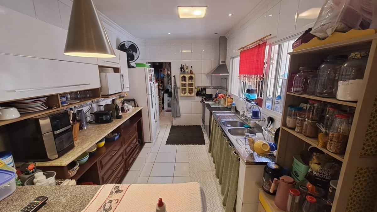 Casa de Vila em bairro nobre, 205m², 4 suítes Perdizes – São Paulo – SP.