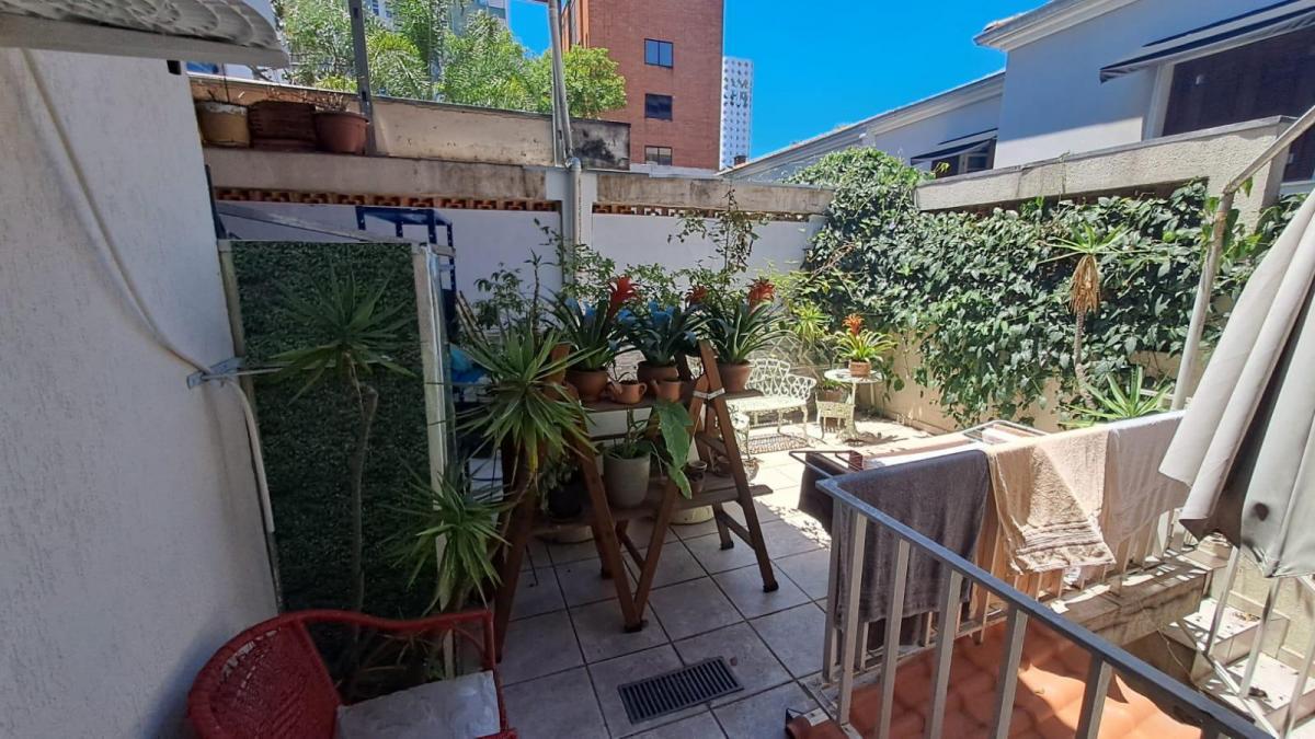 Casa de Vila em bairro nobre, 205m², 4 suítes Perdizes – São Paulo – SP.