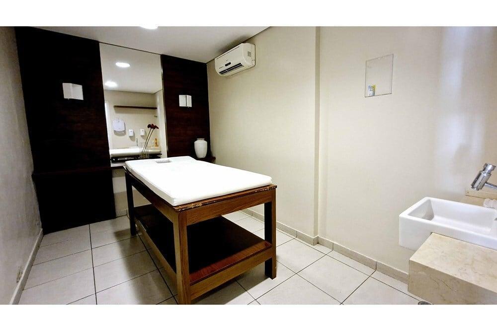 Apartamento de alto padrão em Santo Amaro, São Paulo-SP: 2 quartos, 1 suíte, 2 salas, 3 banheiros, 2