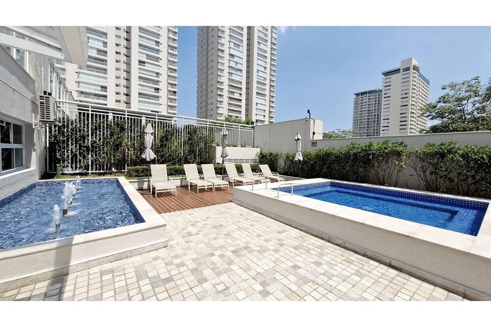Apartamento de alto padrão em Santo Amaro, São Paulo-SP: 2 quartos, 1 suíte, 2 salas, 3 banheiros, 2