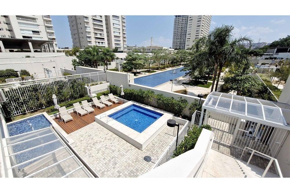 Apartamento de alto padrão em Santo Amaro, São Paulo-SP: 2 quartos, 1 suíte, 2 salas, 3 banheiros, 2