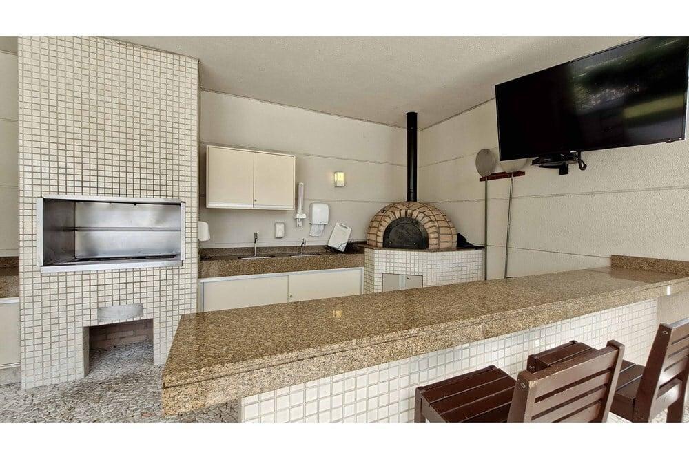 Apartamento de alto padrão em Santo Amaro, São Paulo-SP: 2 quartos, 1 suíte, 2 salas, 3 banheiros, 2