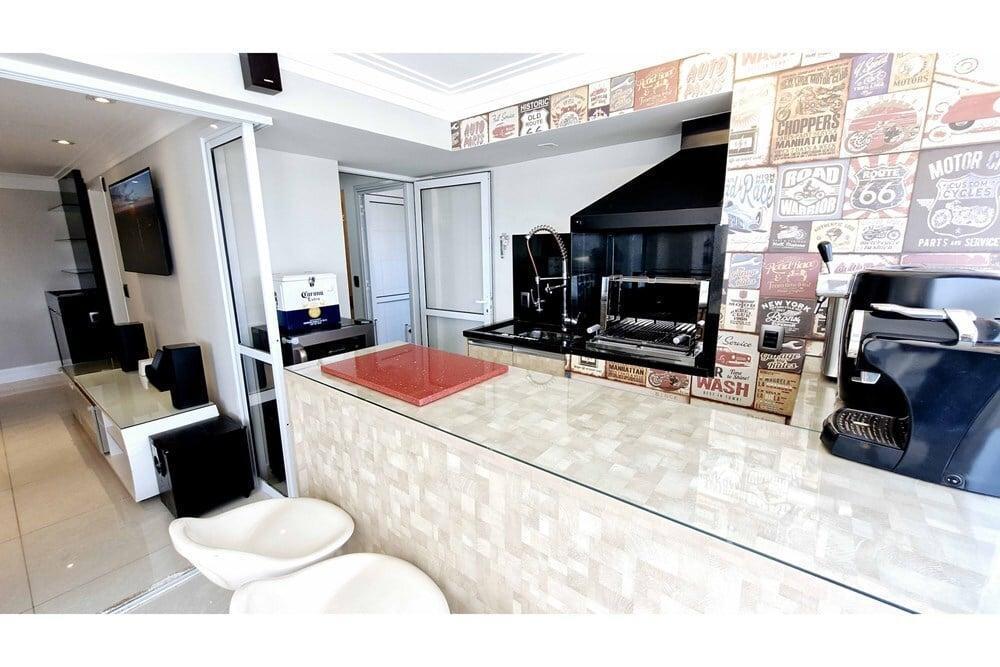 Apartamento de alto padrão em Santo Amaro, São Paulo-SP: 2 quartos, 1 suíte, 2 salas, 3 banheiros, 2