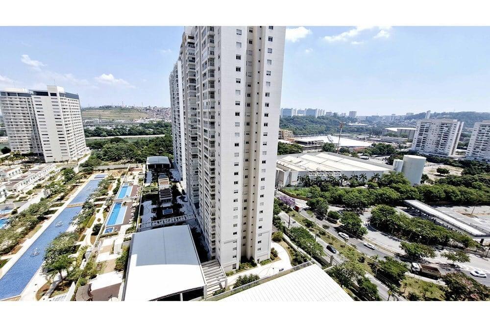 Apartamento de alto padrão em Santo Amaro, São Paulo-SP: 2 quartos, 1 suíte, 2 salas, 3 banheiros, 2