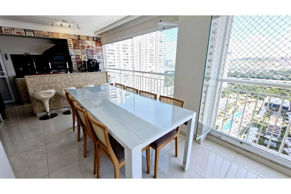 Apartamento de alto padrão em Santo Amaro, São Paulo-SP: 2 quartos, 1 suíte, 2 salas, 3 banheiros, 2