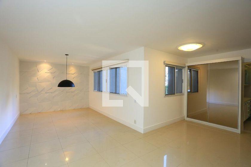 Apartamento à Venda – Panamby, 3 Quartos, 253 m² – São Paulo