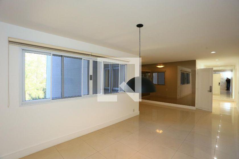 Apartamento à Venda – Panamby, 3 Quartos, 253 m² – São Paulo