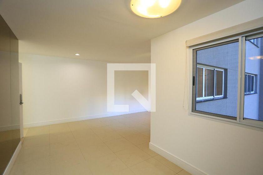 Apartamento à Venda – Panamby, 3 Quartos, 253 m² – São Paulo