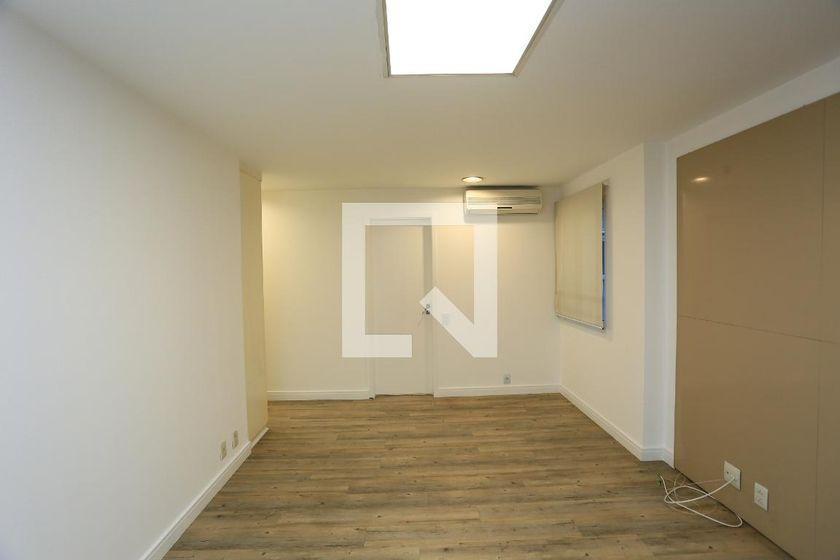 Apartamento à Venda – Panamby, 3 Quartos, 253 m² – São Paulo