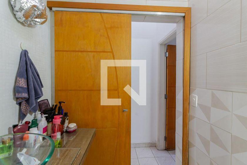 Casa à Venda – Moema, 2 Quartos, 66 m² – São Paulo