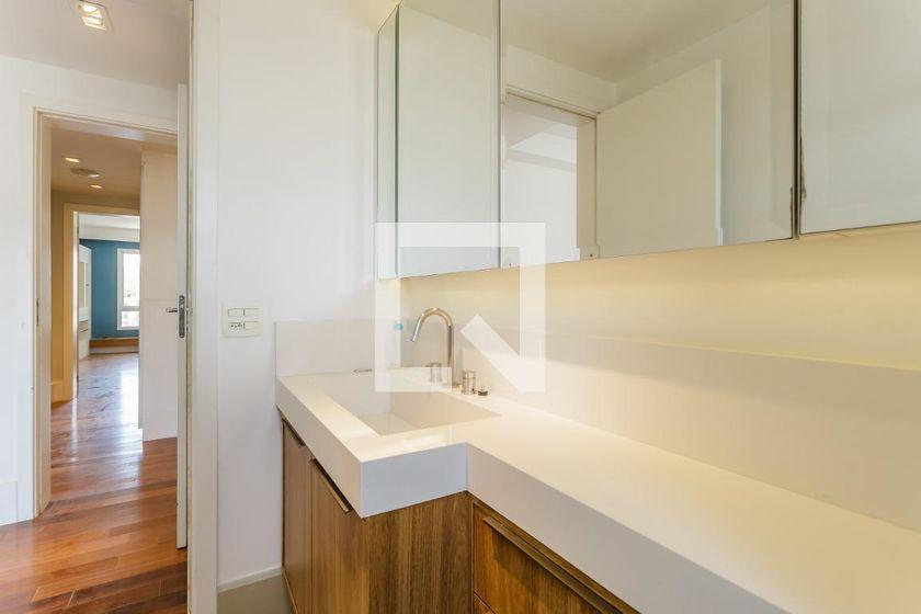 Apartamento à Venda – Moema, 4 Quartos, 335 m² – São Paulo