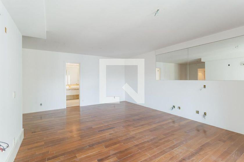 Apartamento à Venda – Moema, 4 Quartos, 335 m² – São Paulo