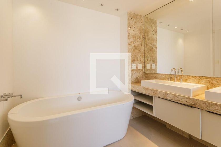 Apartamento à Venda – Moema, 4 Quartos, 335 m² – São Paulo