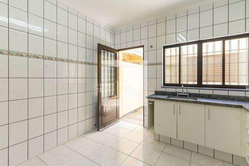 Casa à Venda – Vila Carrão, 2 Quartos, 75 m² – São Paulo