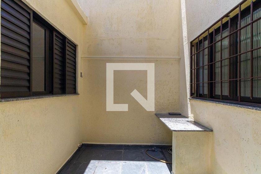 Casa à Venda – Vila Carrão, 2 Quartos, 75 m² – São Paulo