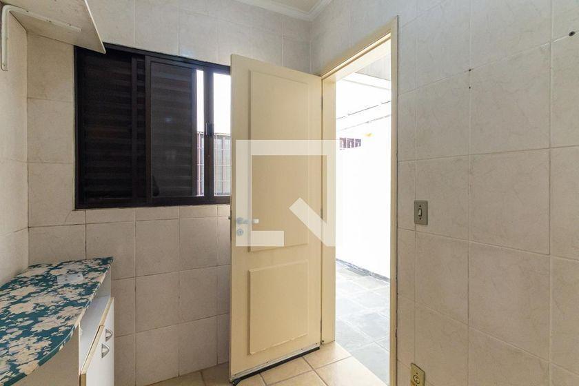 Casa à Venda – Vila Carrão, 2 Quartos, 75 m² – São Paulo