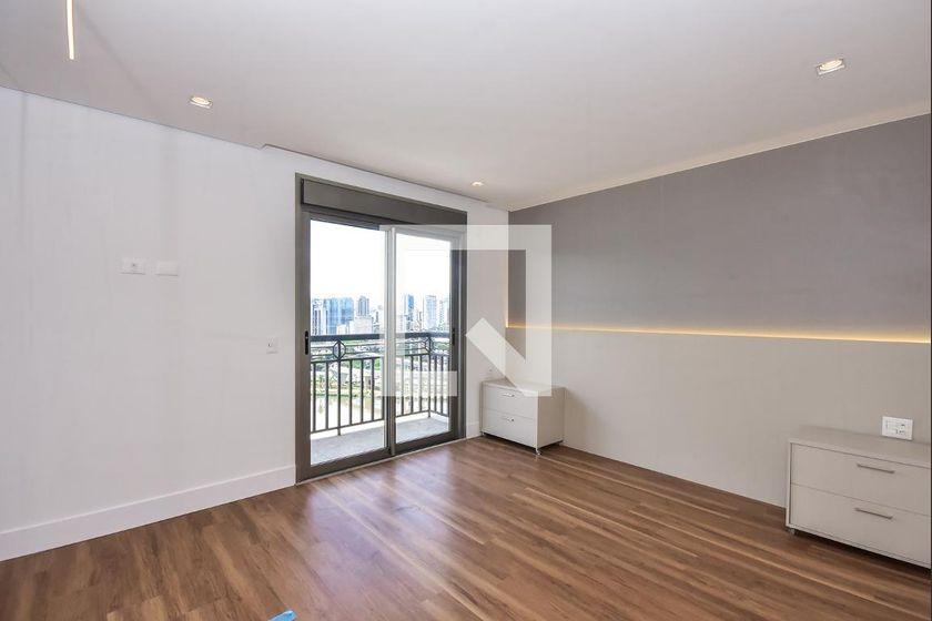 Apartamento à Venda – Real Parque, 3 Quartos, 233 m² – São Paulo