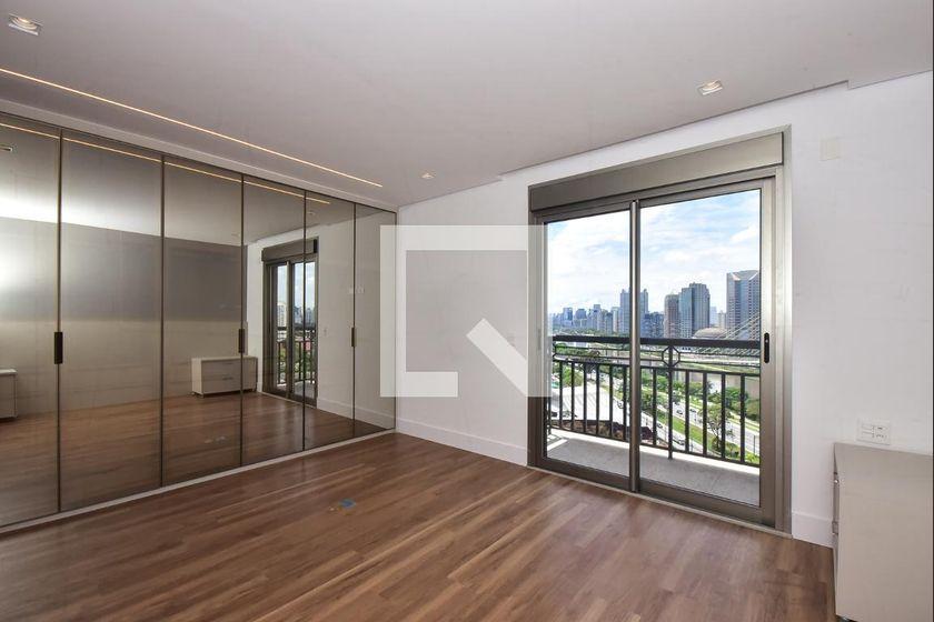 Apartamento à Venda – Real Parque, 3 Quartos, 233 m² – São Paulo