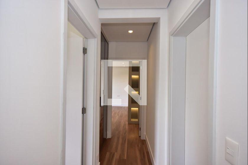 Apartamento à Venda – Real Parque, 3 Quartos, 233 m² – São Paulo
