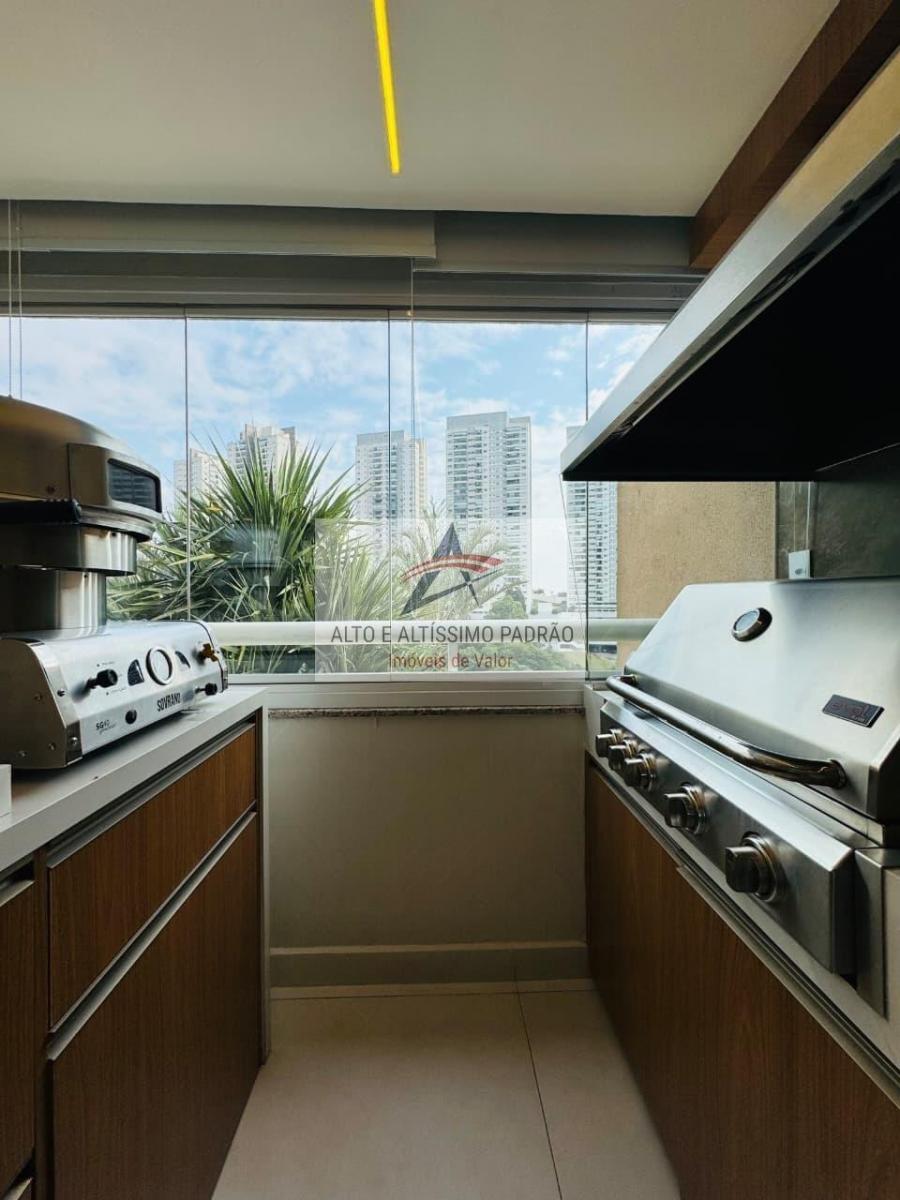Apartamento com 3 suítes 4 vagas a venda no Morumbi