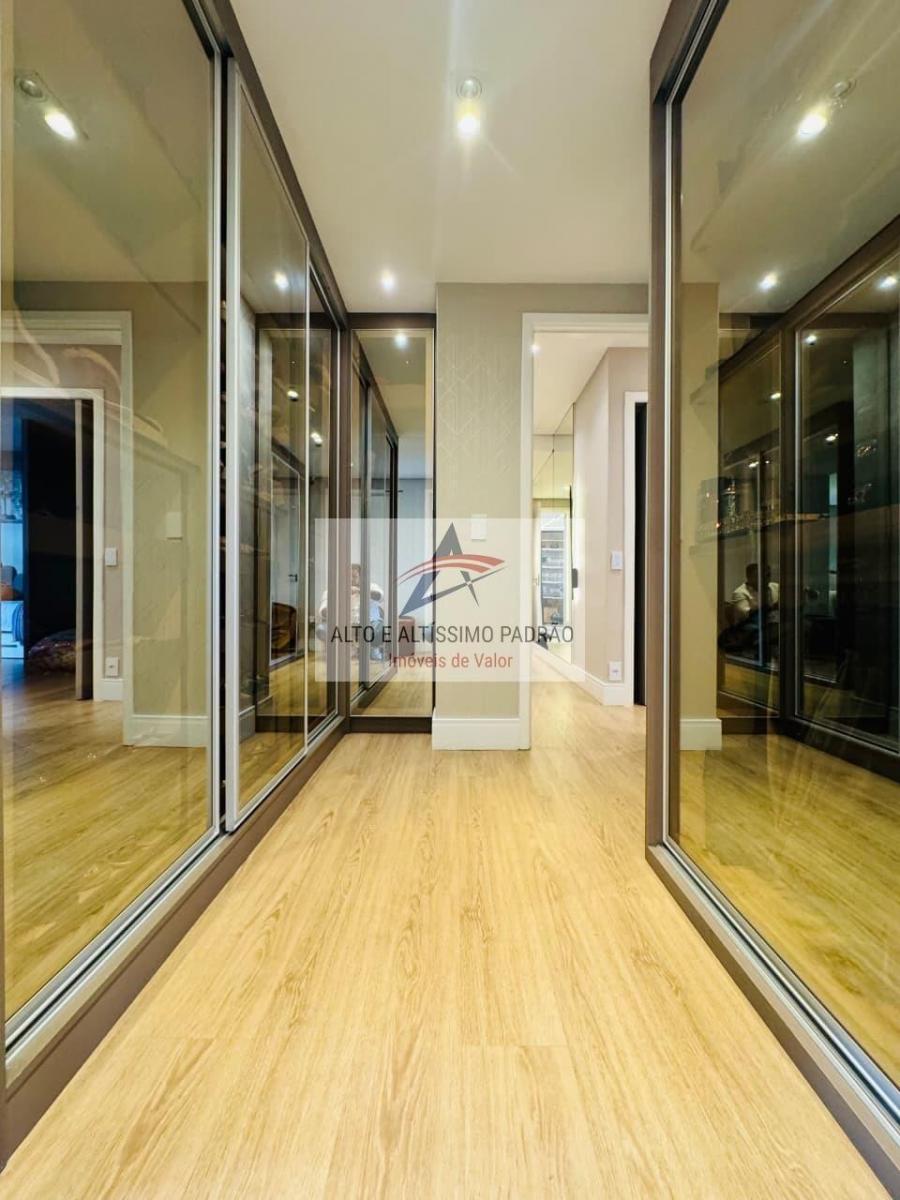 Apartamento com 3 suítes 4 vagas a venda no Morumbi