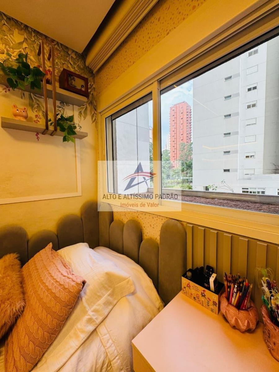 Apartamento com 3 suítes 4 vagas a venda no Morumbi