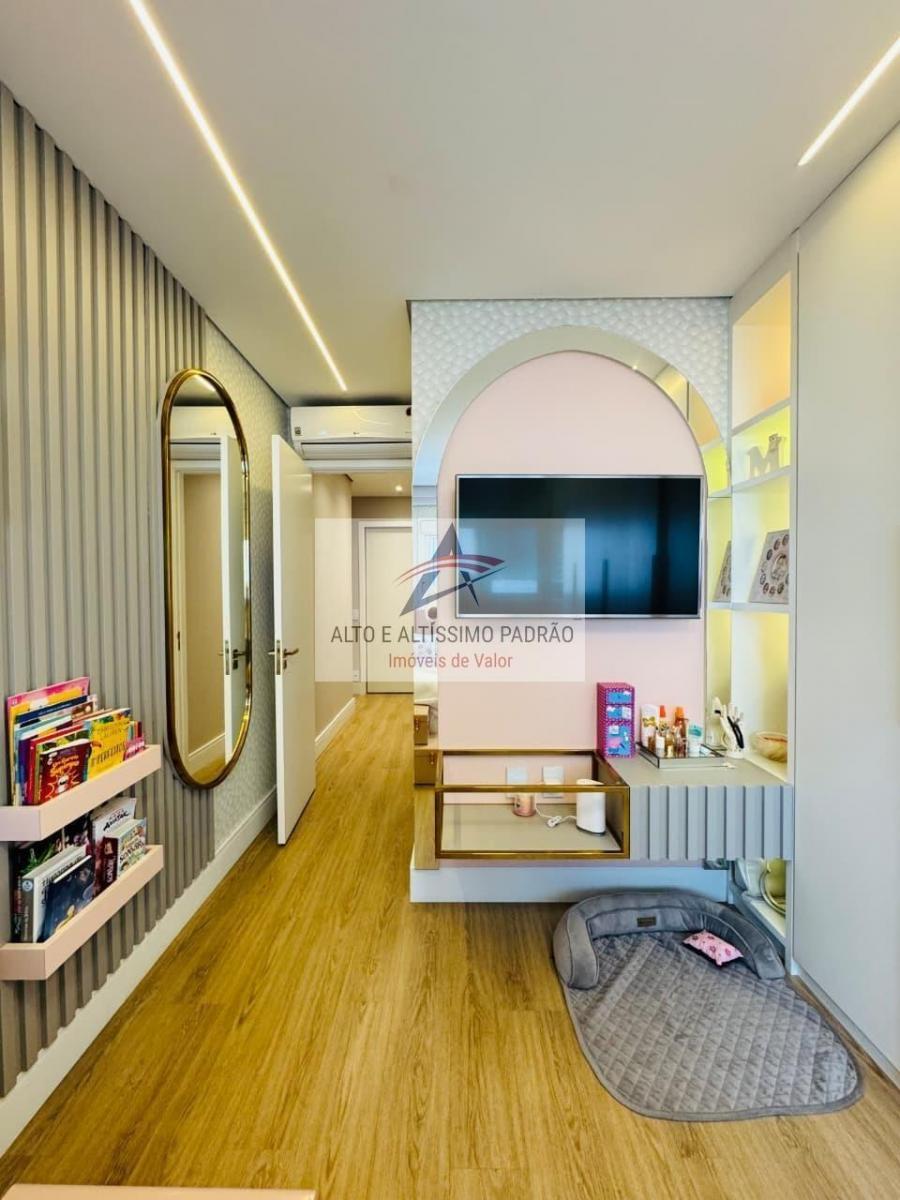 Apartamento com 3 suítes 4 vagas a venda no Morumbi