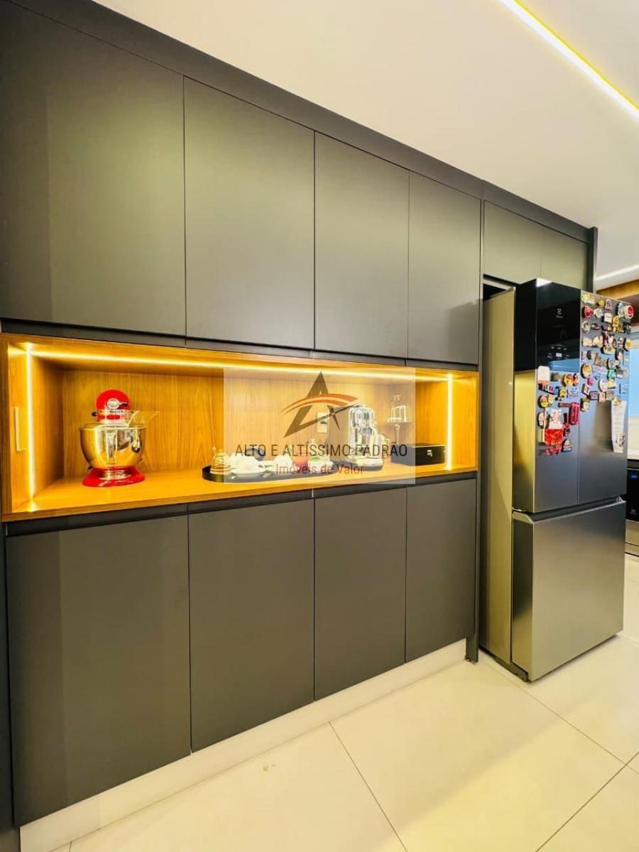 Apartamento com 3 suítes 4 vagas a venda no Morumbi