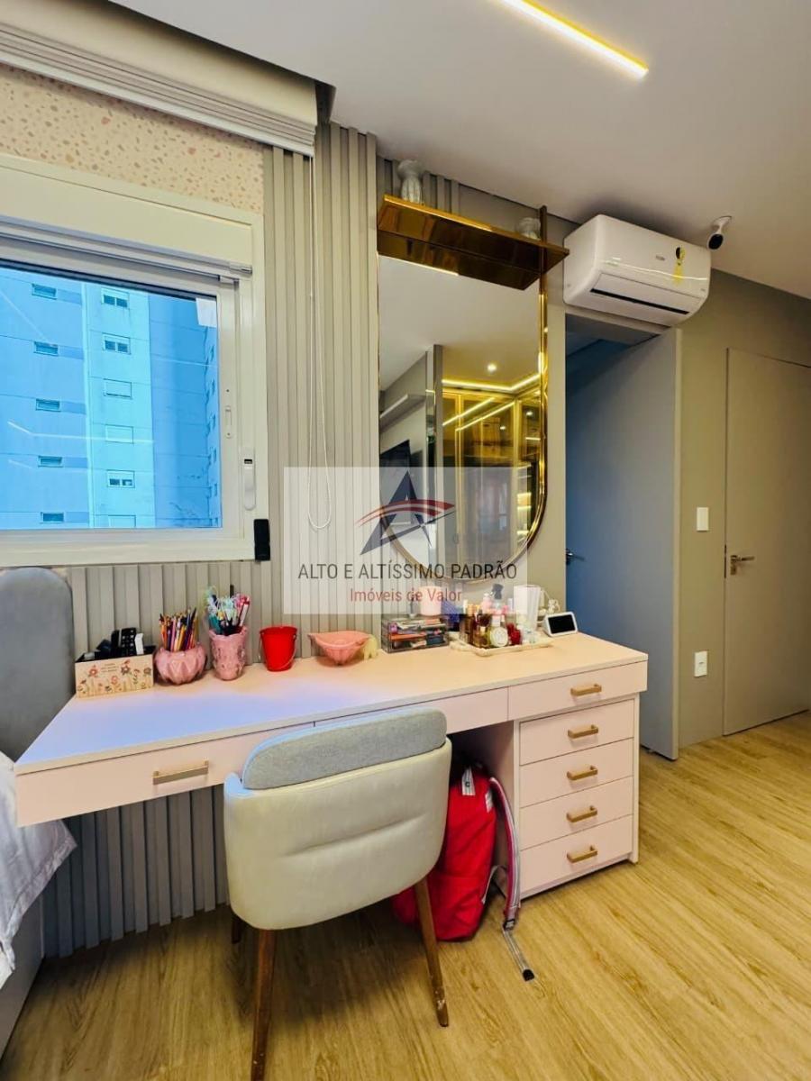 Apartamento com 3 suítes 4 vagas a venda no Morumbi